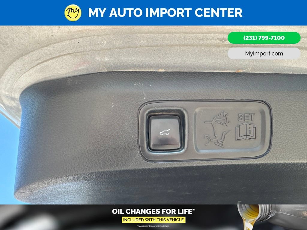 Used 2020 Ford Expedition Limited w/ Equipment Group 302A AWD/4WD image 27