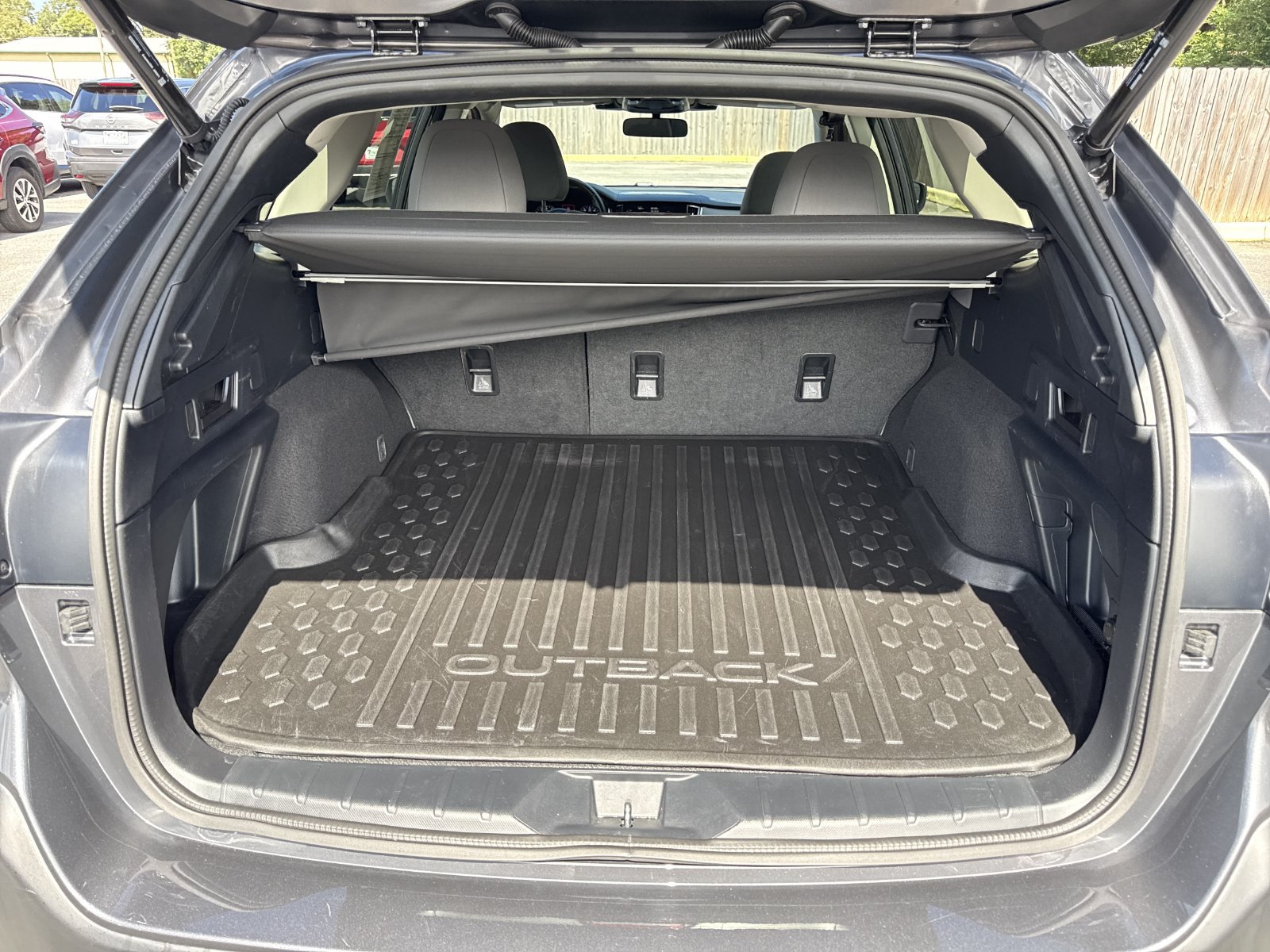 Used 2023 Subaru Outback Premium AWD/4WD image 27