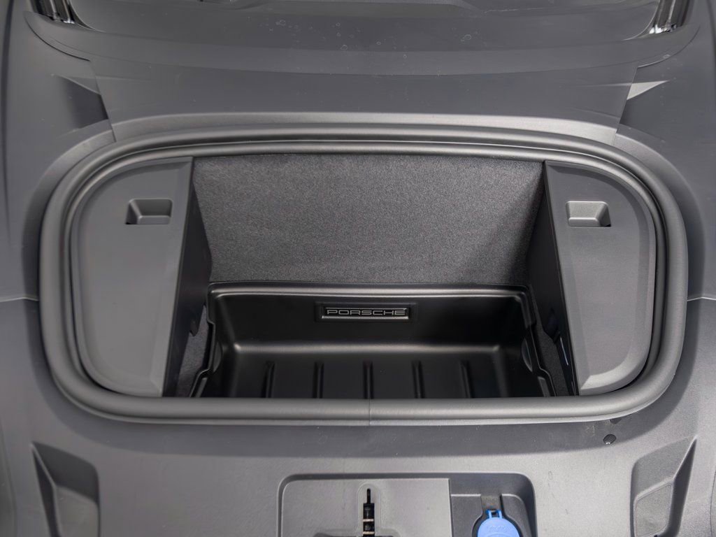 New 2026 Porsche Taycan image 35