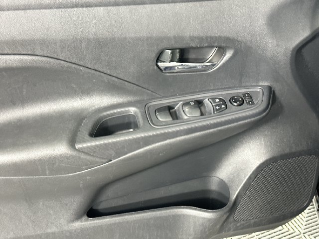 Used 2024 Nissan Versa SV FWD image 22