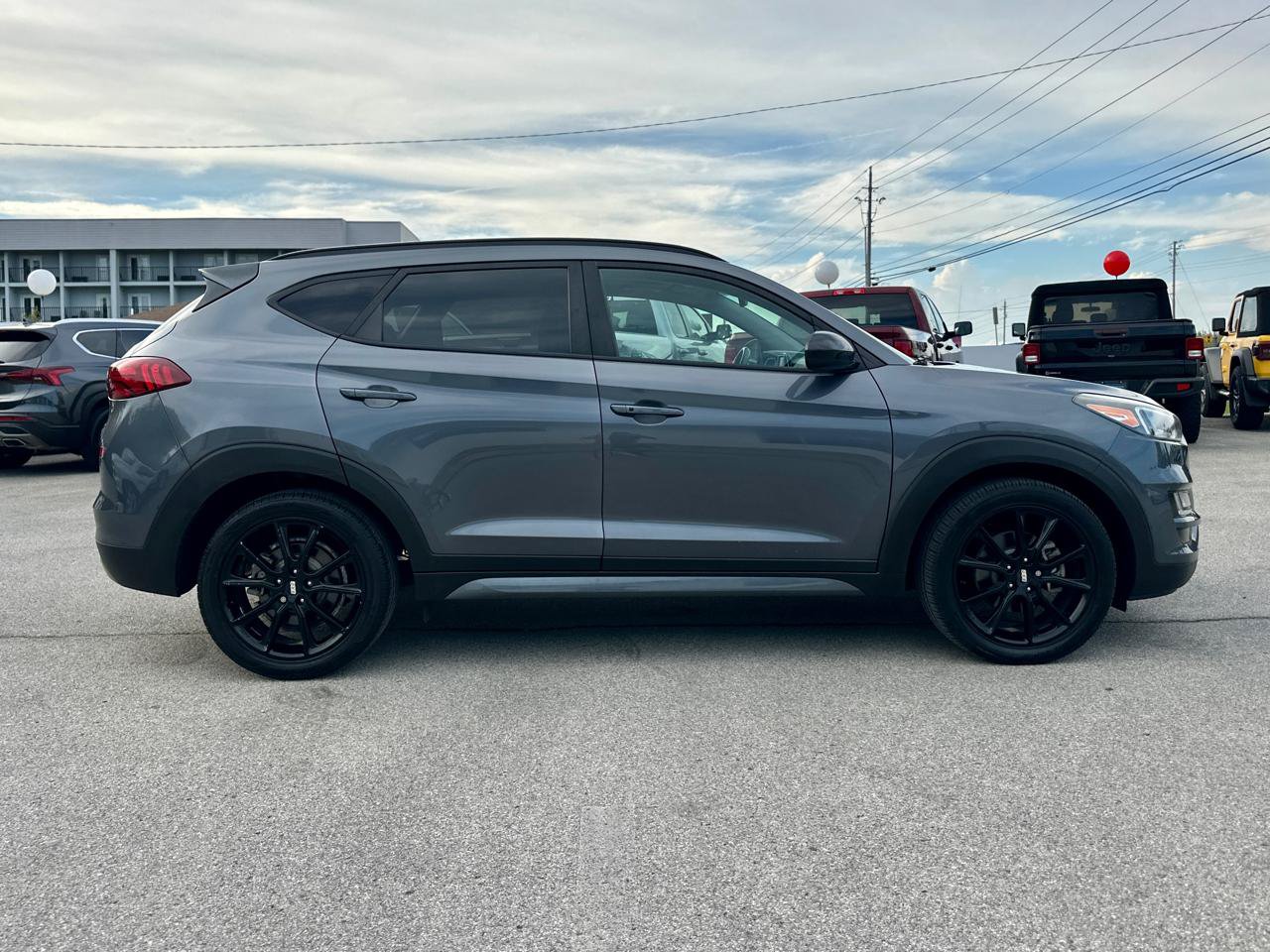Used 2019 Hyundai Tucson Night FWD image 3