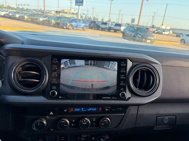 Used 2020 Toyota Tacoma TRD Sport w/ TRD Premium Sport Package AWD/4WD image 11