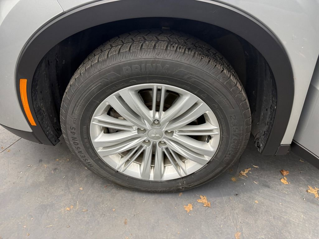 Used 2024 Mitsubishi Outlander ES image 36