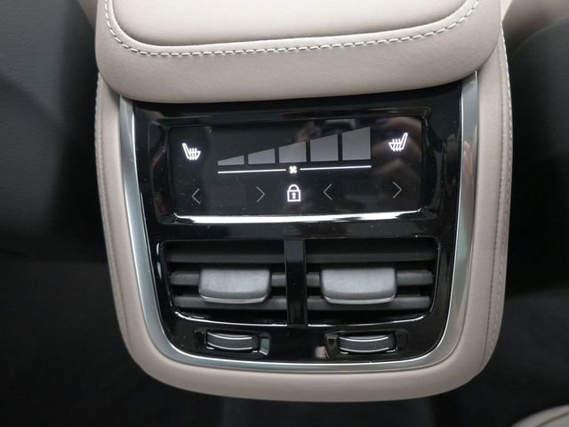 New 2026 Volvo XC90 B6 Plus image 35