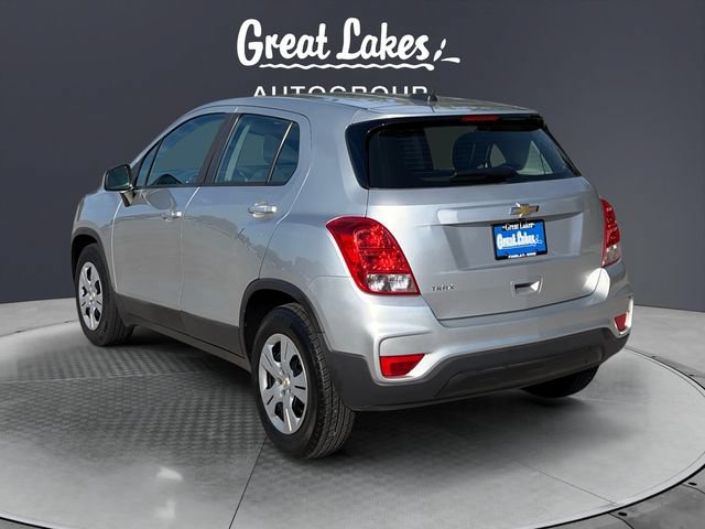 Used 2017 Chevrolet Trax LS FWD image 3