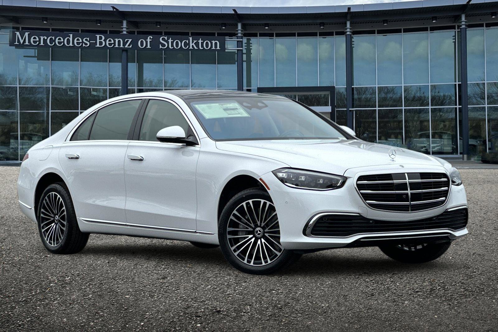 New 2026 Mercedes-Benz S 580 4MATIC Sedan image 1