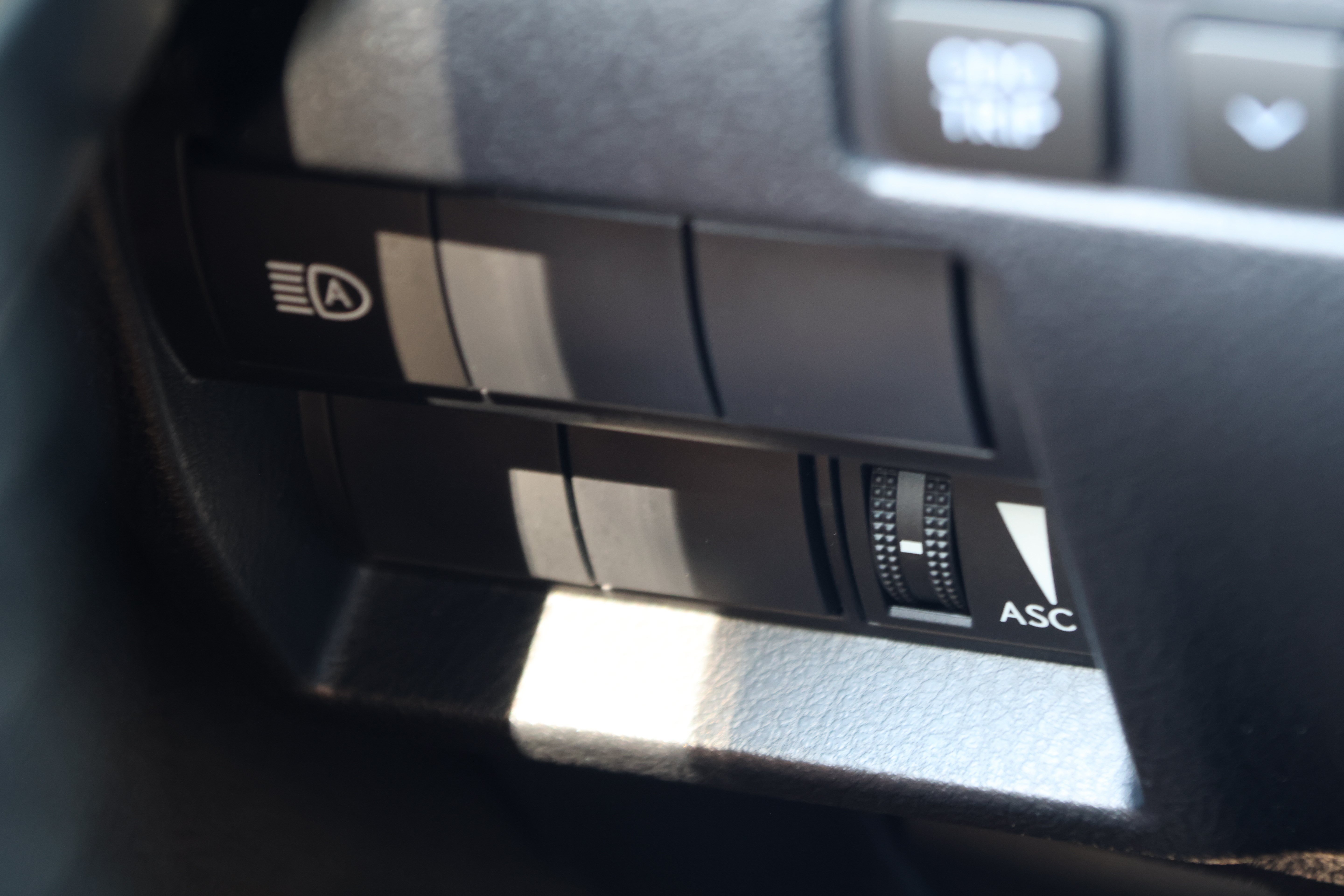Certified 2025 Lexus IS 350 F Sport RWD image 16
