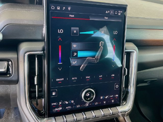 New 2026 GMC Yukon Denali AWD/4WD image 11