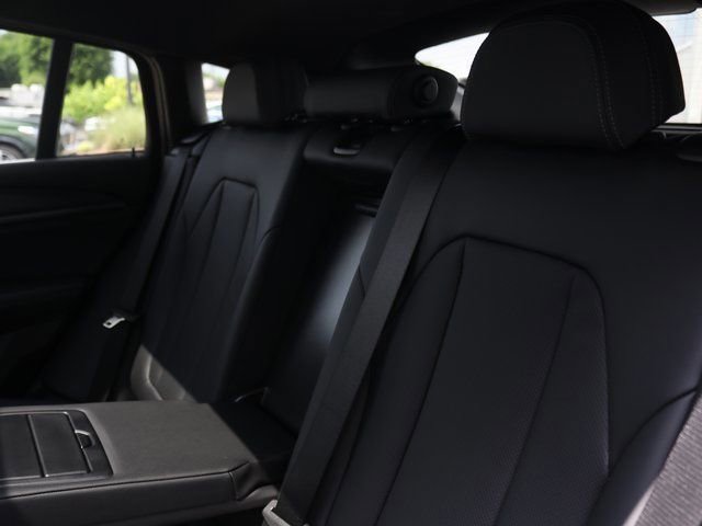 Used 2025 BMW X4 xDrive30i image 26