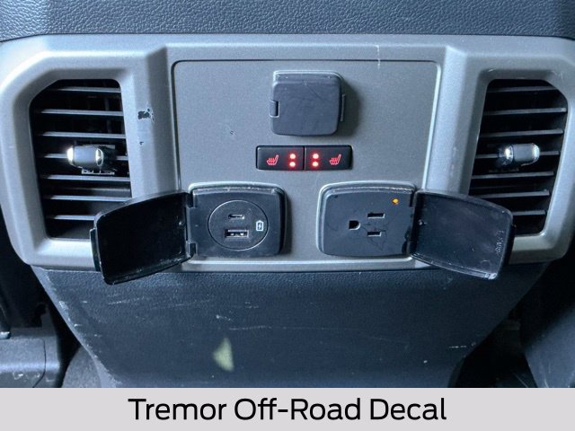 Used 2022 Ford F350 Lariat w/ Tremor Off-Road Package AWD/4WD image 28