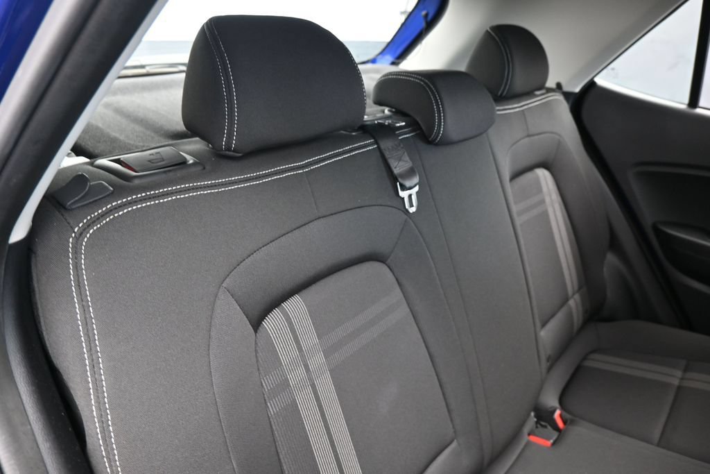 Used 2022 Hyundai Venue SEL FWD image 33