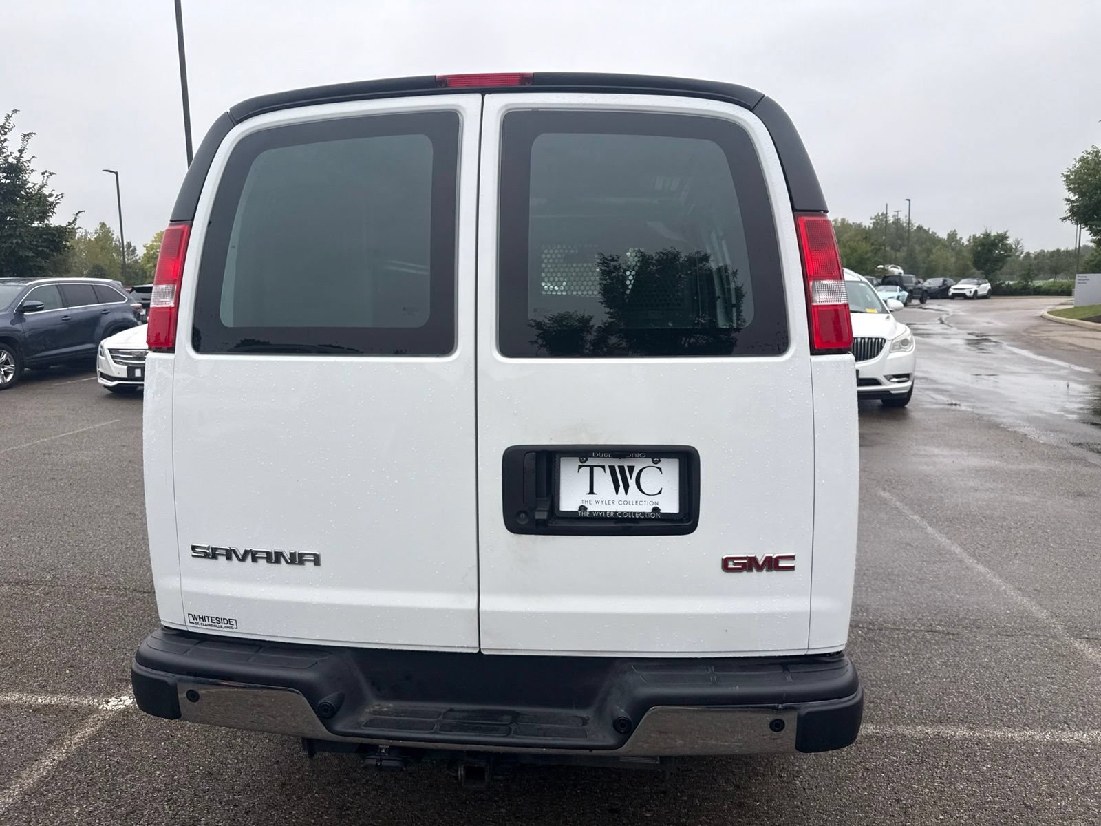Used 2025 GMC Savana 2500 w/ Enhanced Convenience Package RWD image 6