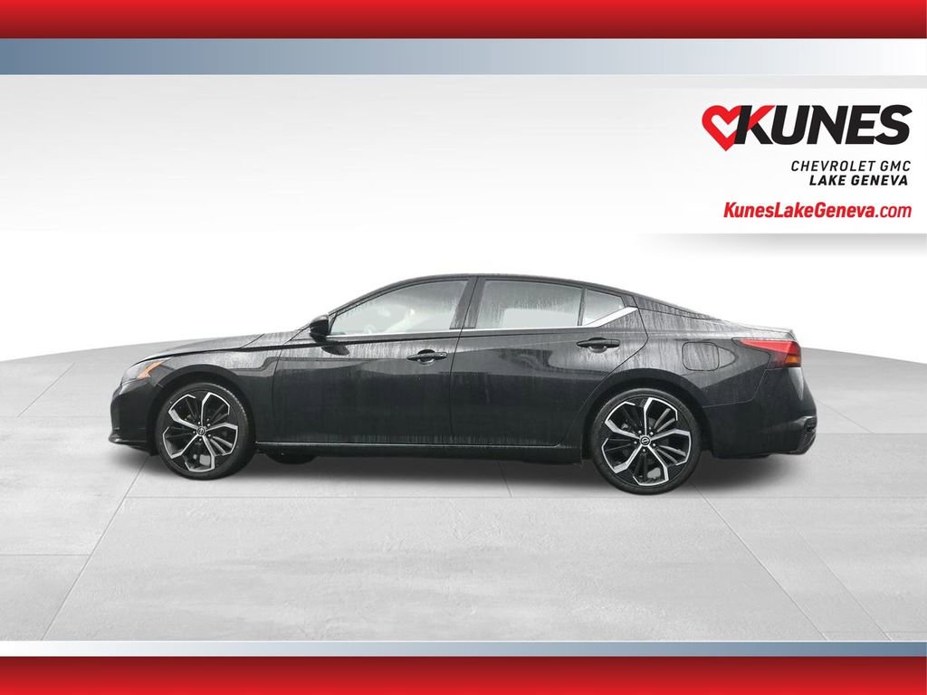 Used 2024 Nissan Altima 2.5 SR FWD image 43