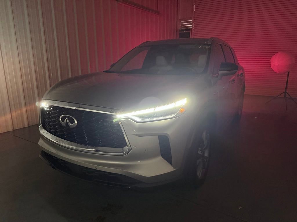 Certified 2023 INFINITI QX60 Luxe w/ Cargo Package FWD image 8