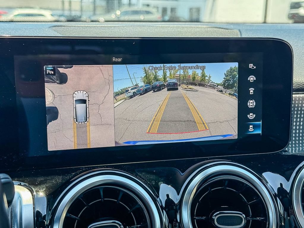 Certified 2022 Mercedes-Benz GLB 250 4MATIC image 25