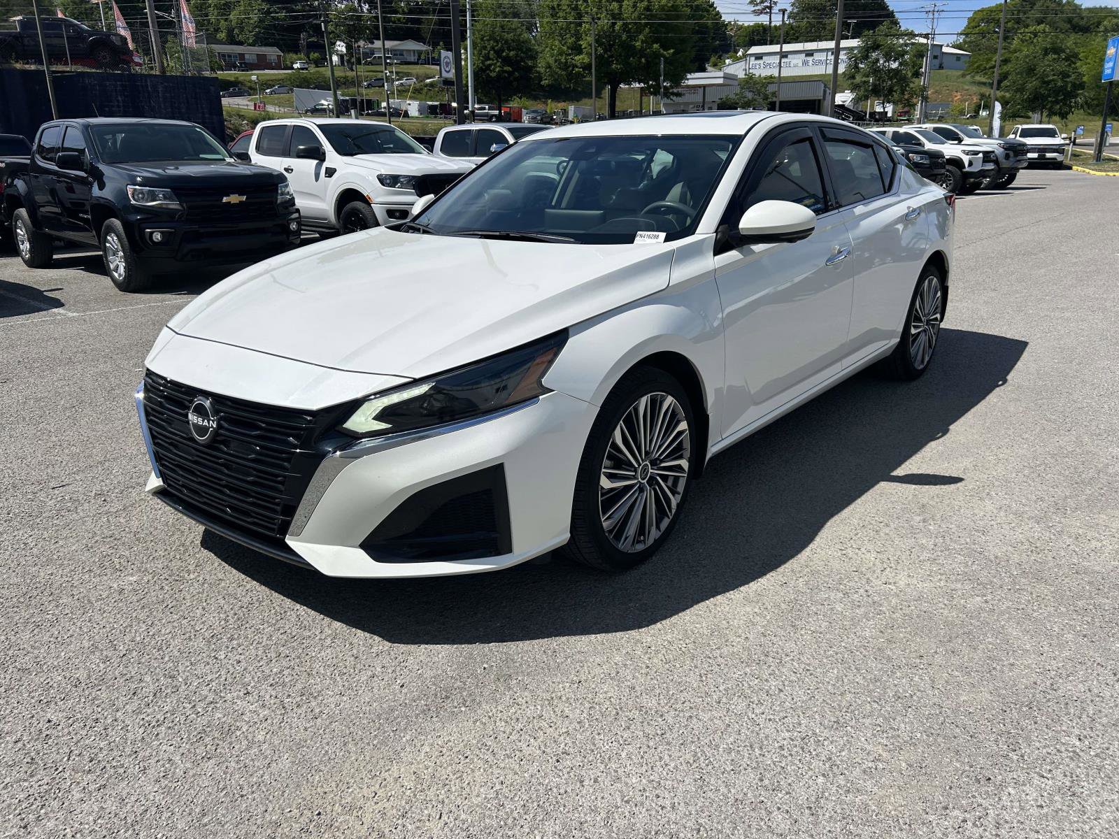 Used 2023 Nissan Altima 2.5 SL AWD/4WD image 7
