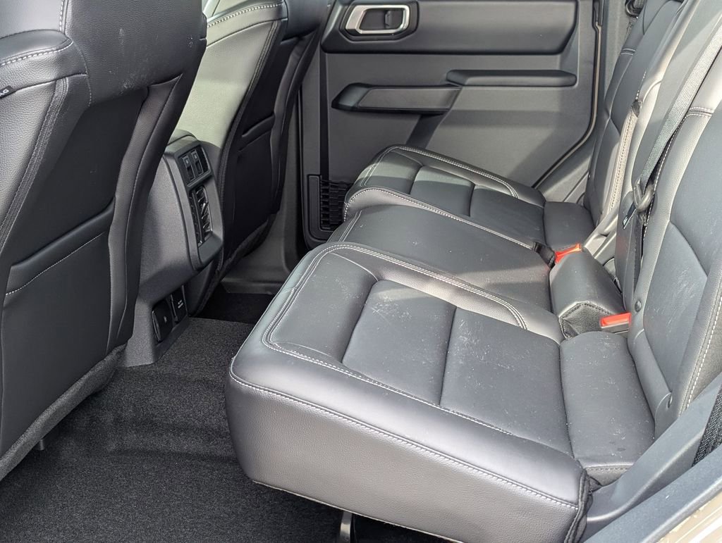 New 2025 Ford Bronco Outer Banks w/ Sasquatch Package image 13