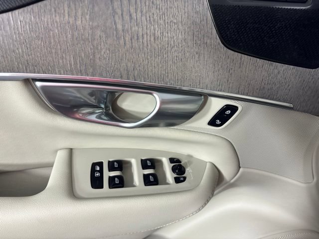 Used 2023 Volvo XC90 B6 Plus w/ Protection Package Premier AWD/4WD image 15