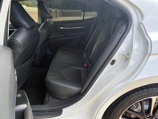 Used 2019 Toyota Camry XSE w/ Navigation Package image 18