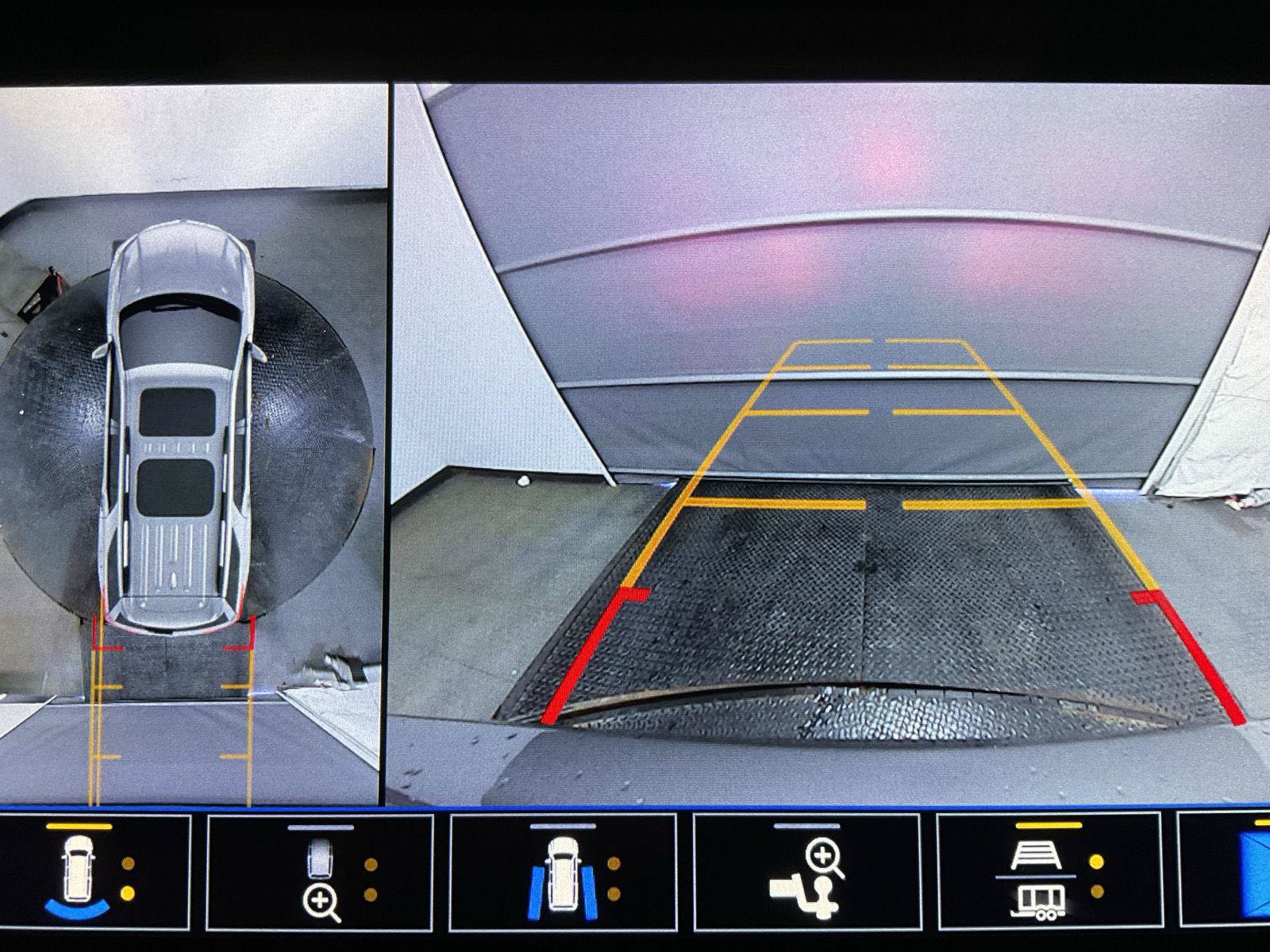 Certified 2023 Chevrolet Traverse Premier w/ LPO, Floor Liner Package FWD image 16