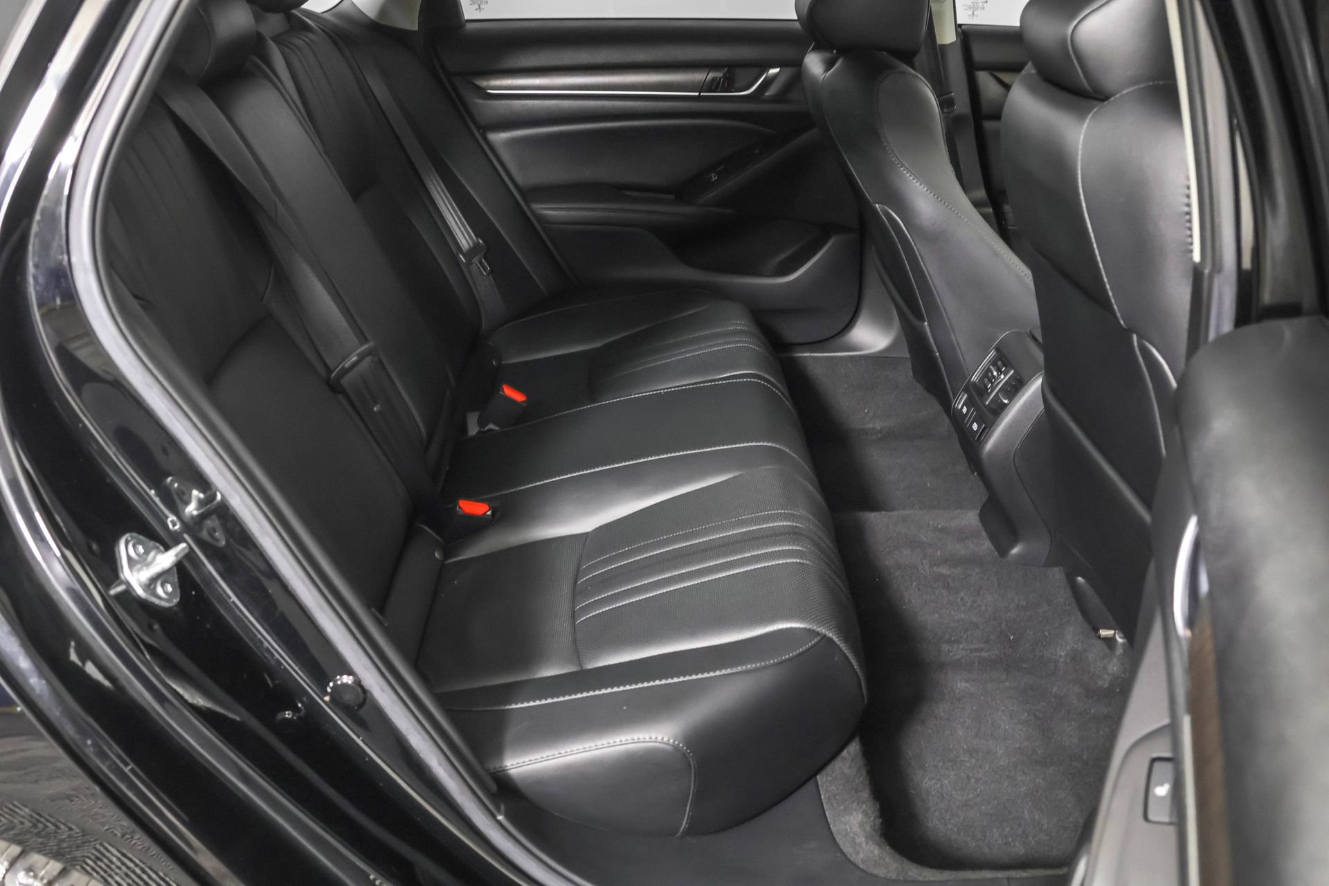 Used 2021 Honda Accord Touring image 41