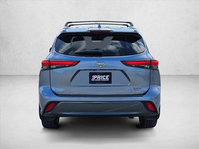 Used 2023 Toyota Highlander Limited FWD image 6