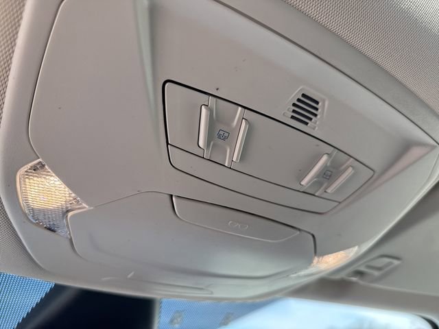 Used 2019 Ford Escape Titanium AWD/4WD image 17