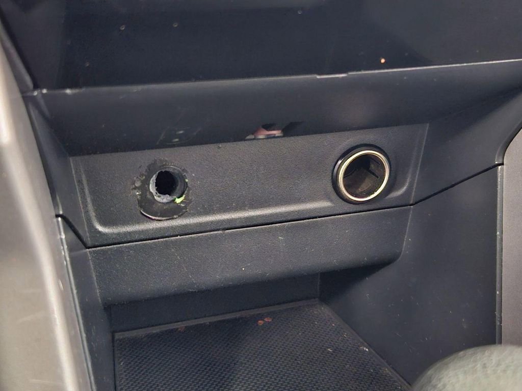 Used 2017 Subaru Forester 2.5i Premium image 22