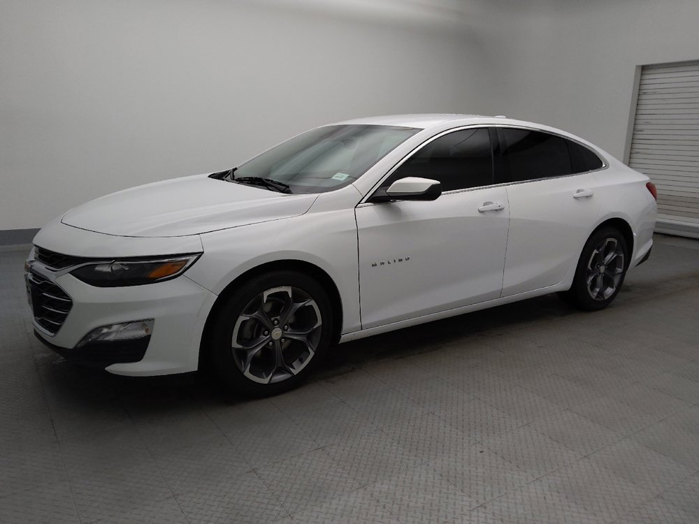 Used 2024 Chevrolet Malibu LT FWD image 2