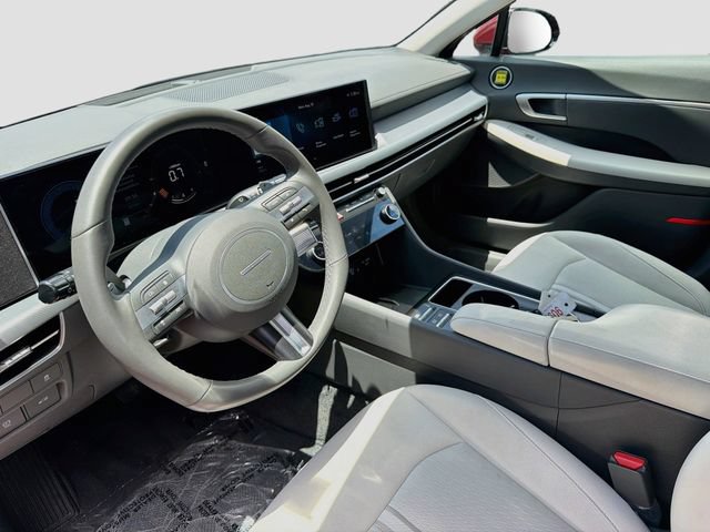 Certified 2026 Hyundai Sonata SEL FWD image 9
