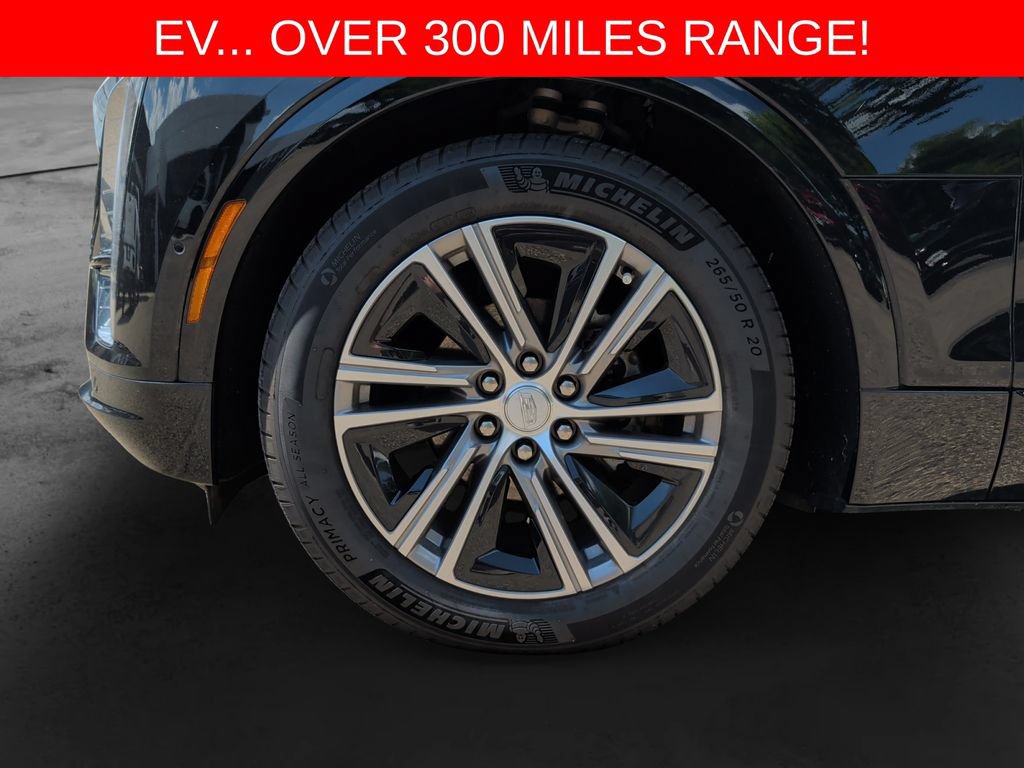 Used 2024 Cadillac Lyriq Luxury w/ LPO, Floor Liner Package AWD/4WD image 9