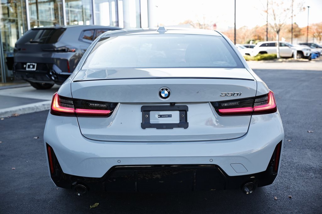 New 2026 BMW 330i Sedan w/ M Sport Package image 10