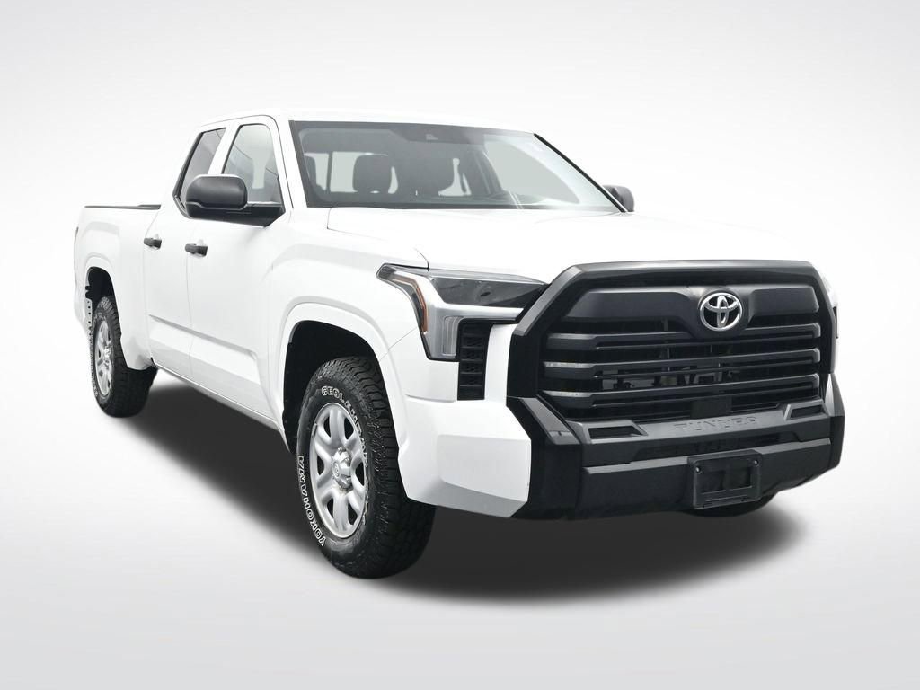 Used 2022 Toyota Tundra SR w/ SR Tow Package image 3