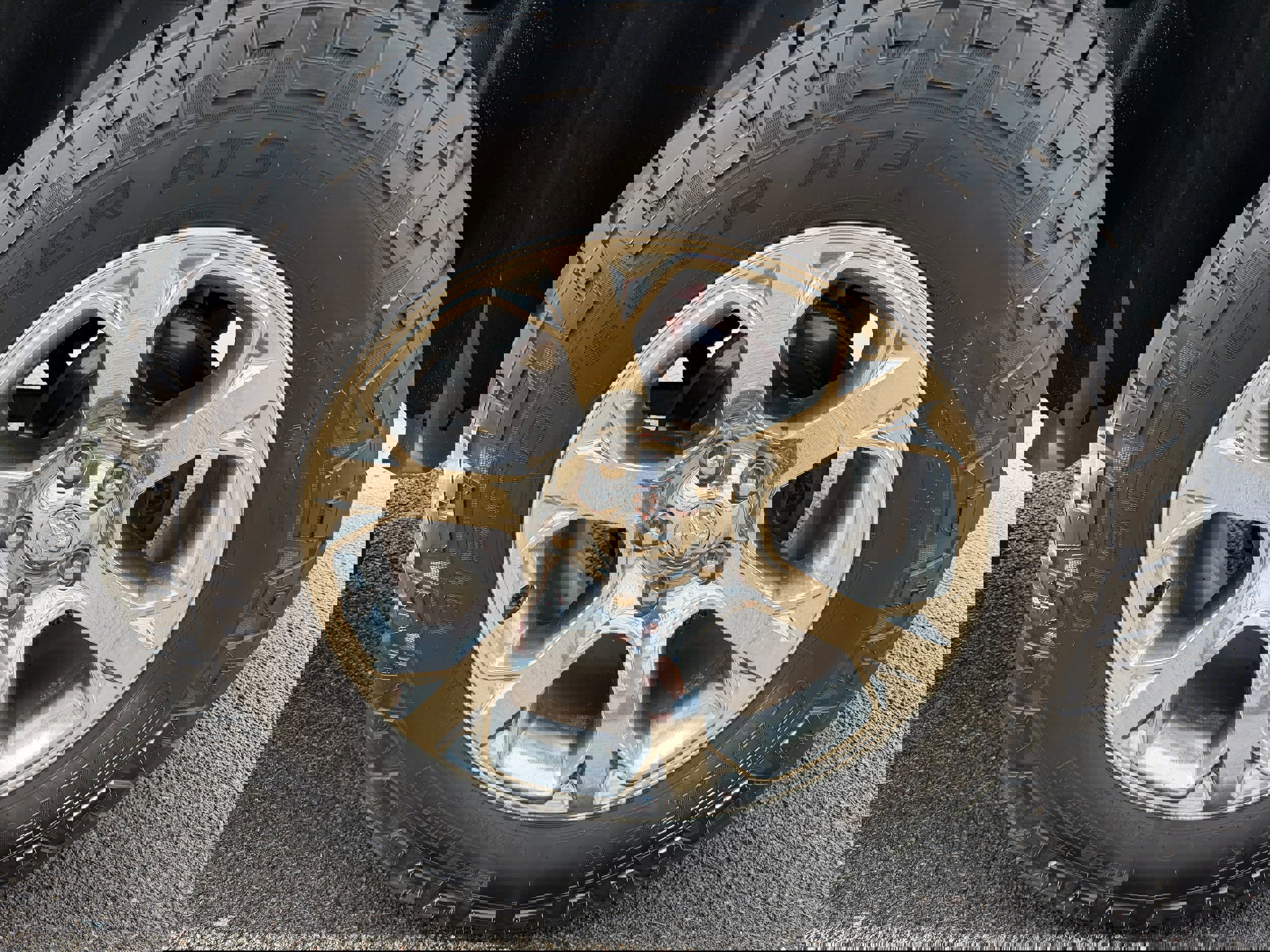 Used 2016 RAM 1500 Laramie w/ Convenience Group image 25