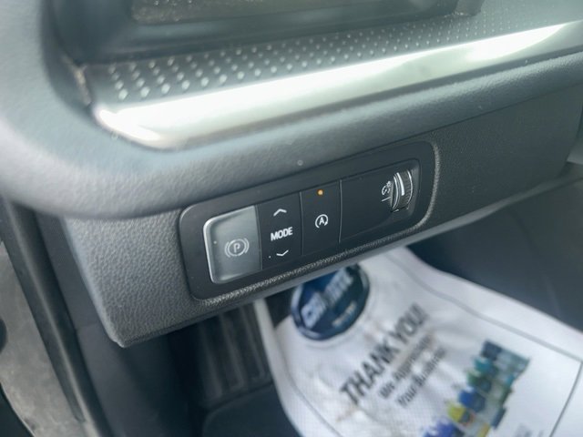 Used 2025 Chevrolet Traverse LT image 15