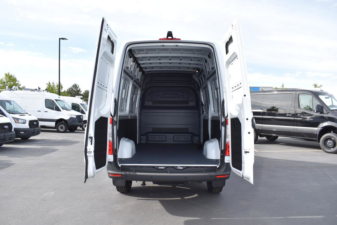 New 2025 Mercedes-Benz Sprinter 2500 image 7