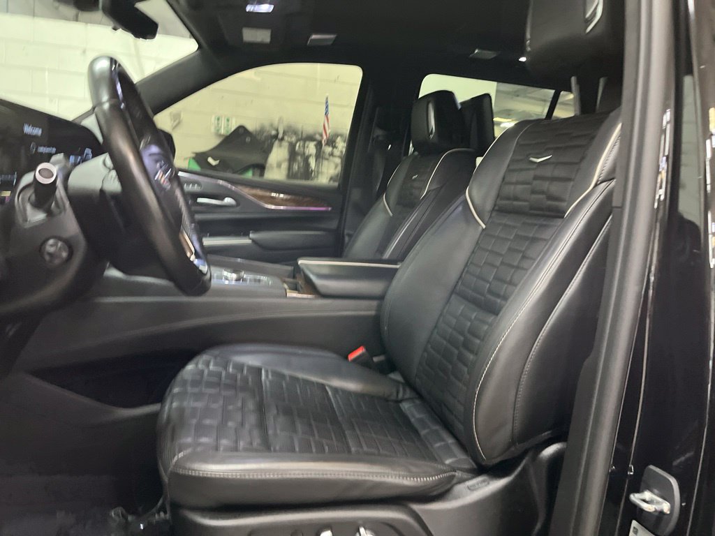 Used 2023 Cadillac Escalade Sport Platinum AWD/4WD image 15