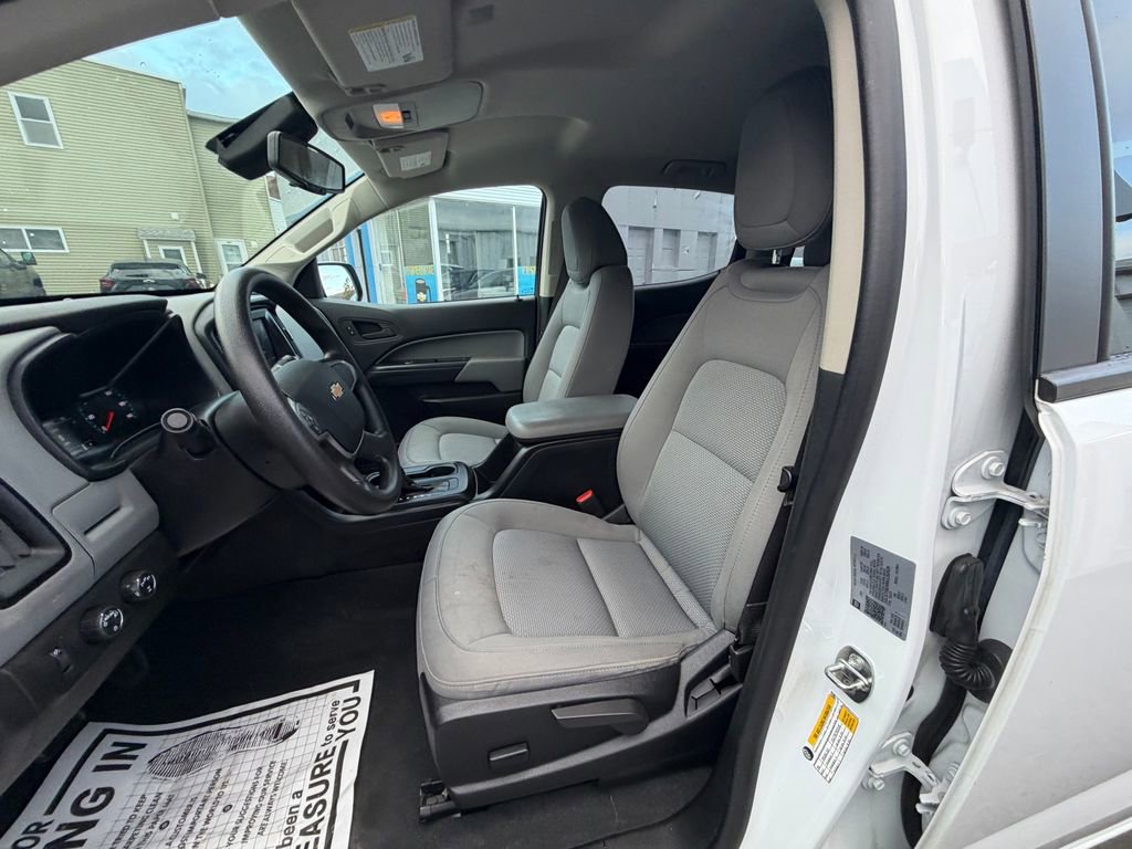 Used 2022 Chevrolet Colorado W/T w/ Custom Special Edition AWD/4WD image 9