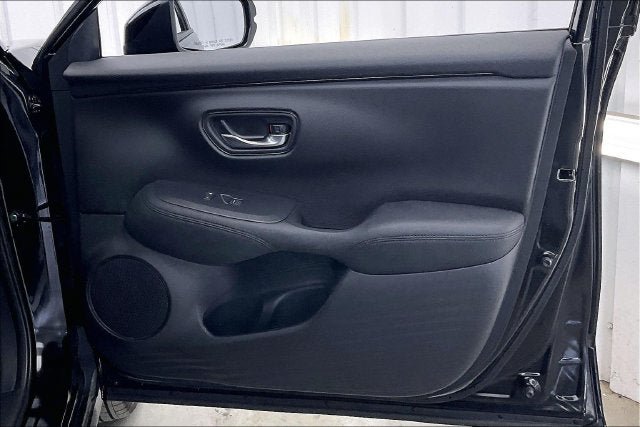 Certified 2027 Honda HR-V LX image 21