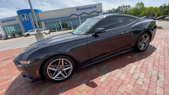 Used 2024 Ford Mustang Premium RWD image 6