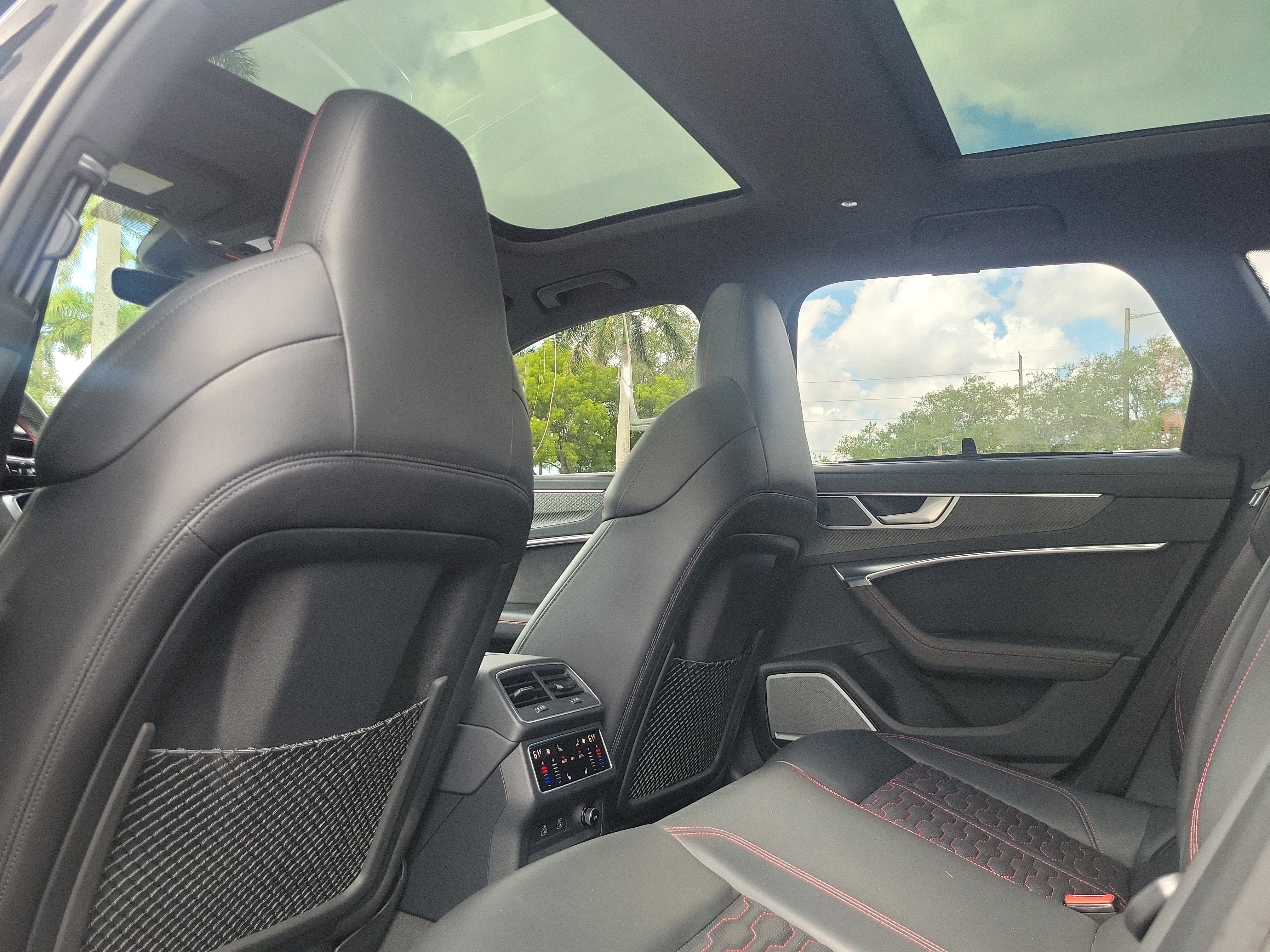 Used 2022 Audi RS 6 AWD/4WD image 12