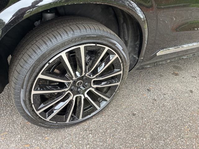 New 2026 Volvo XC90 B6 Plus w/ Protection Package Premier AWD/4WD image 16