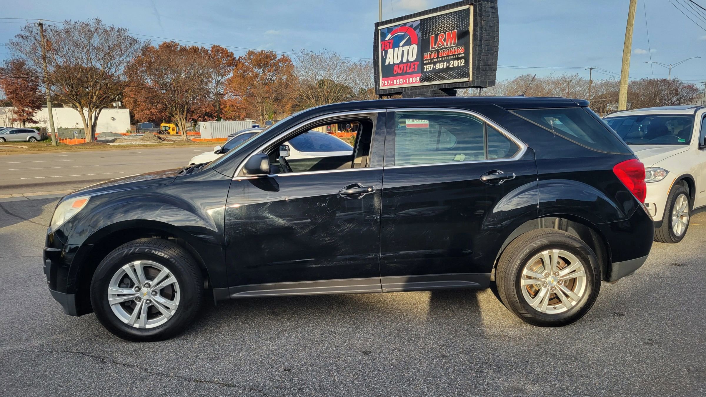 Used 2014 Chevrolet Equinox LS image 2