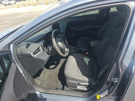 Used 2022 Toyota Corolla LE image 4