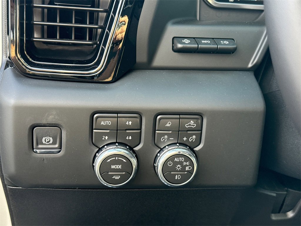 New 2026 GMC Sierra 2500 AT4X image 19