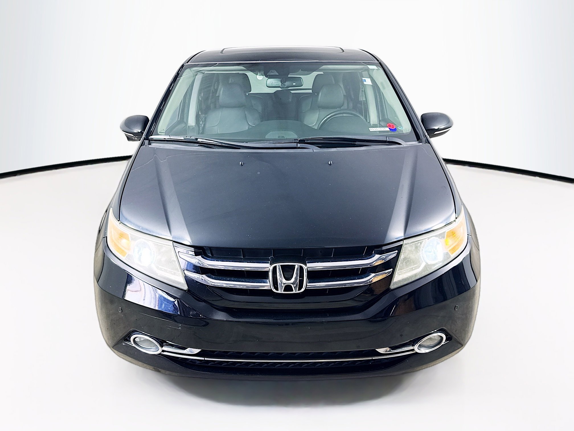 Used 2015 Honda Odyssey Touring image 3