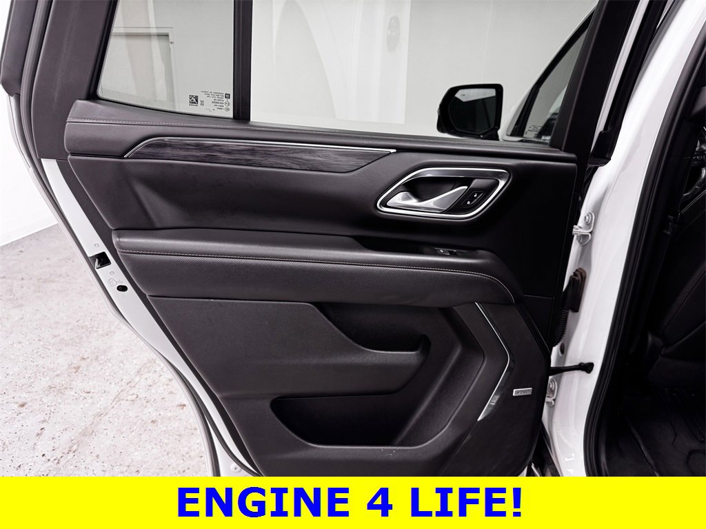 Used 2022 GMC Yukon SLT w/ SLT Luxury Package image 11