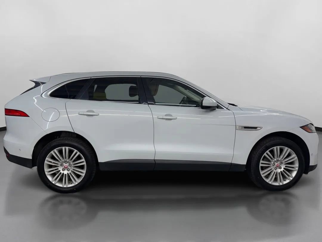 Used 2019 Jaguar F-PACE Portfolio image 5