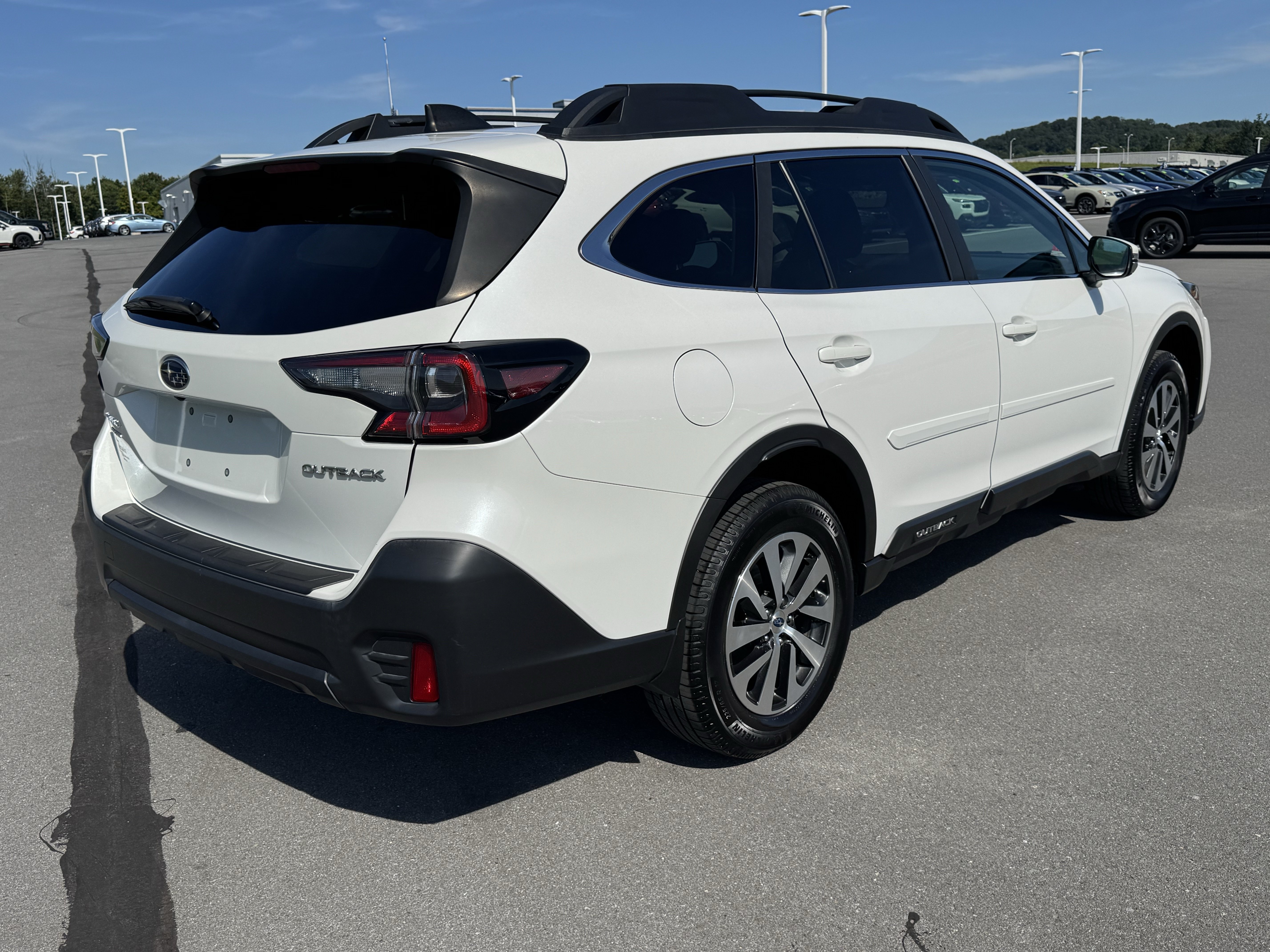 Used 2022 Subaru Outback Premium w/ Popular Package #1 AWD/4WD video 3