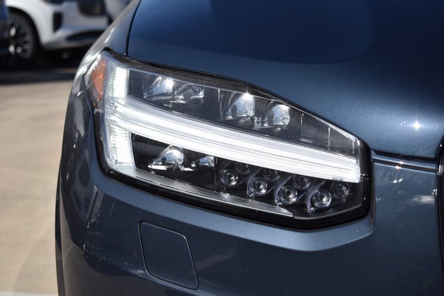 Used 2025 Volvo XC90 B6 Ultra w/ Lounge Package image 11